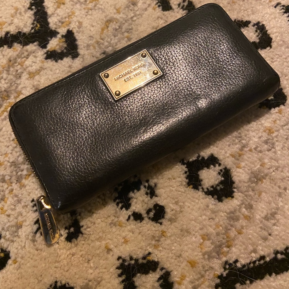 Black leather Michael Kors Wallet
